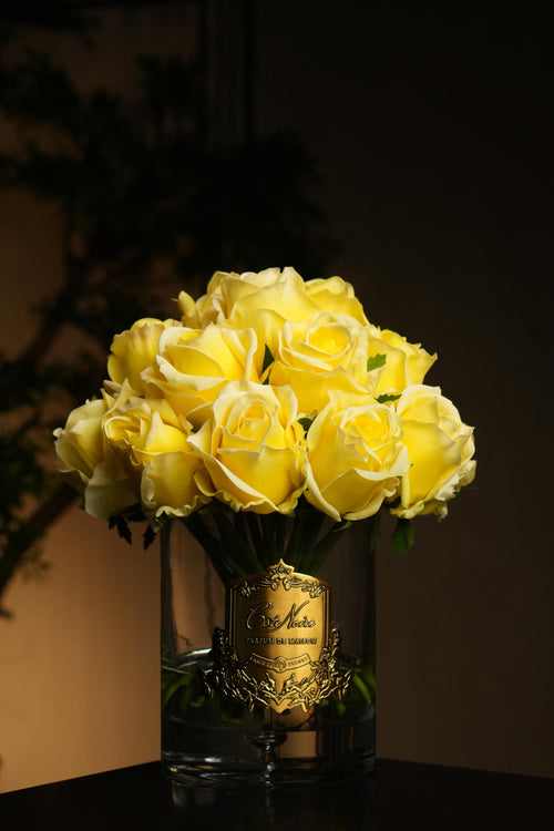 Grand Rose Bouquet In Clear Glass - Yellow (Black Box With Gold Badge)