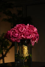 Grand Rose Bouquet - Magenta (Black Box With Gold Badge)