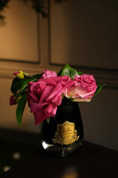 Tea Rose Bouquet In Black Glass - Magenta
