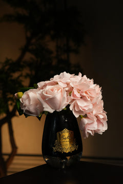 Tea Rose Bouquet In Black Glass - Pink Hydrangea